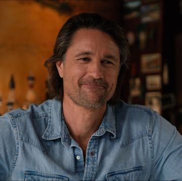 everything to know about martin henderson from virgin river